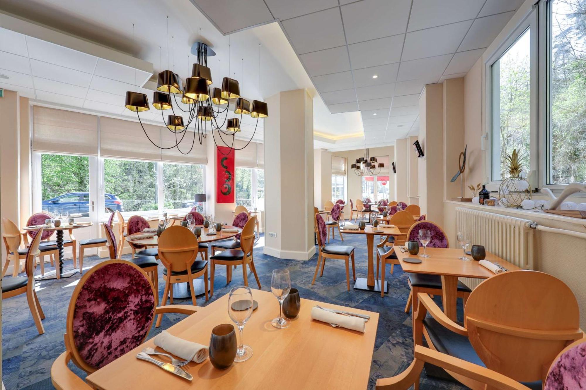 Brit Hotel & Spa Le Roc Au Chien Bagnoles de l'Orne Normandie 외부 사진